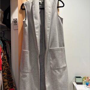 Gray Sleeveless Open Front Vest